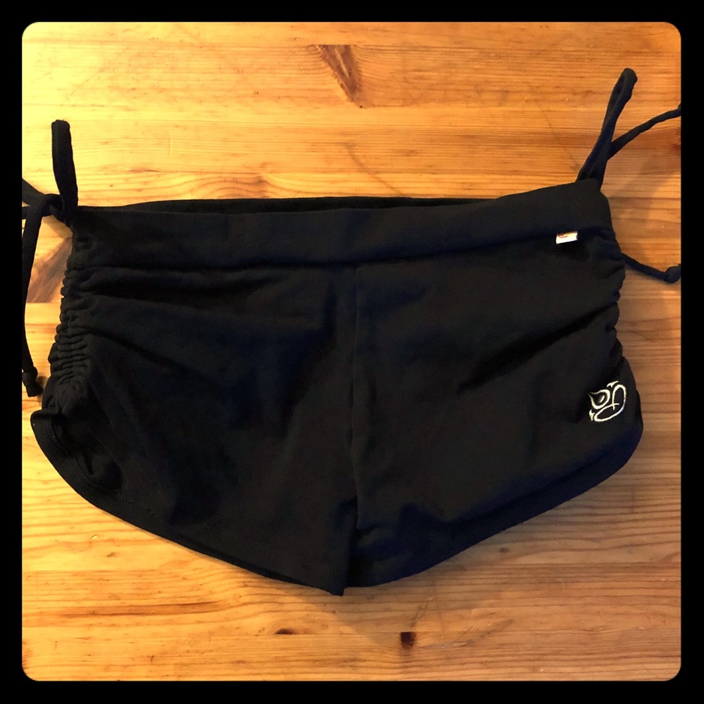 Shakti Side Tie Short